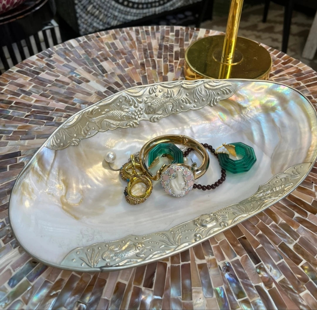 Plateau à bijoux en coquillage naturel
